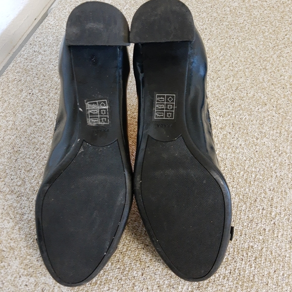 Prada Navy Patent Leather Shoes - Picture 6 of 7